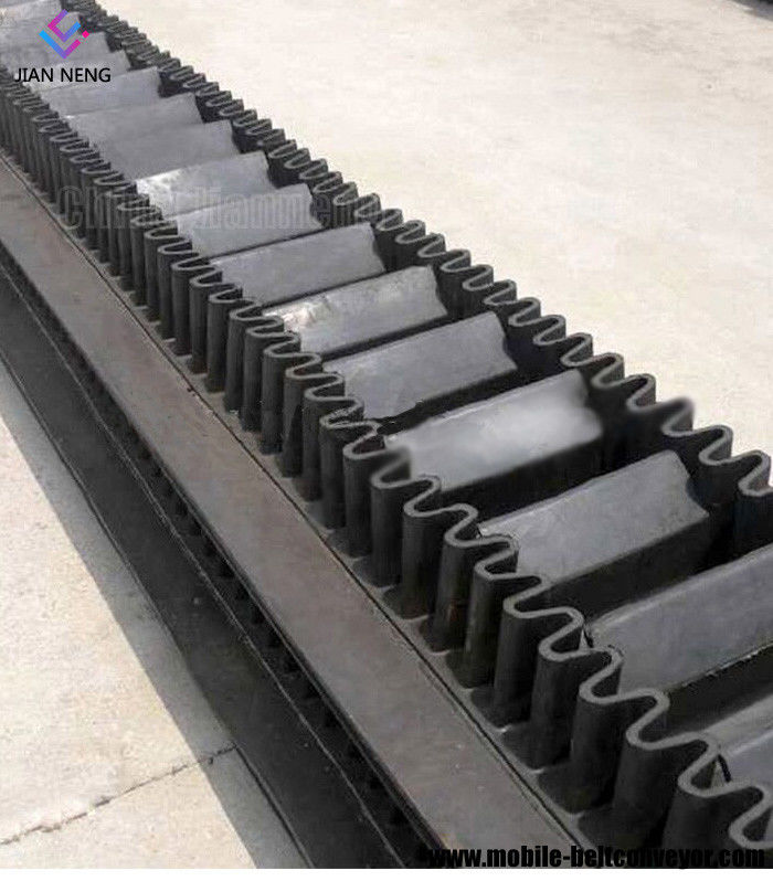 Sidewall Cleated Truck Loading Belt Conveyor, Portable Truck Loading Conveyor Untuk Bahan-Bahan Yang Menyampaikan