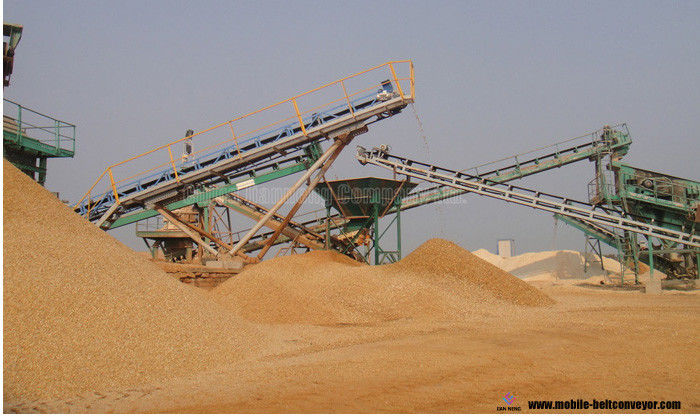 400mm Untuk 1200mm Lebar Carbon Steel Truck Loading Unloading Conveyor Untuk Semen