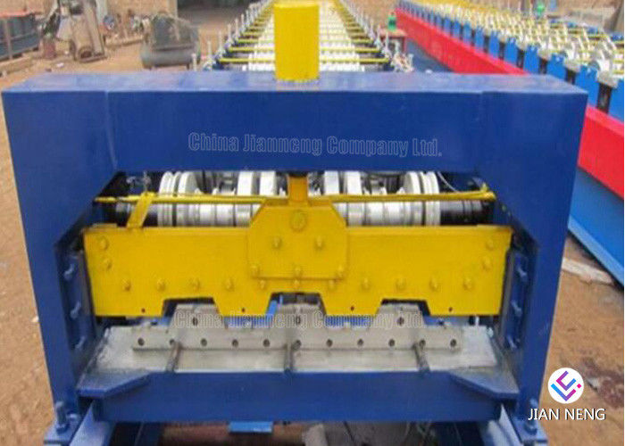Hidrolik Bertenaga Metal Mesin Roofing Ketebalan 0,4 - 0,7mm Untuk Dinding Cladding