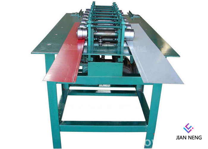 CZ Berbentuk Grid Roof Panel Roll Forming Machine / Sistem Hidrolik Metal Roof Forming Machine