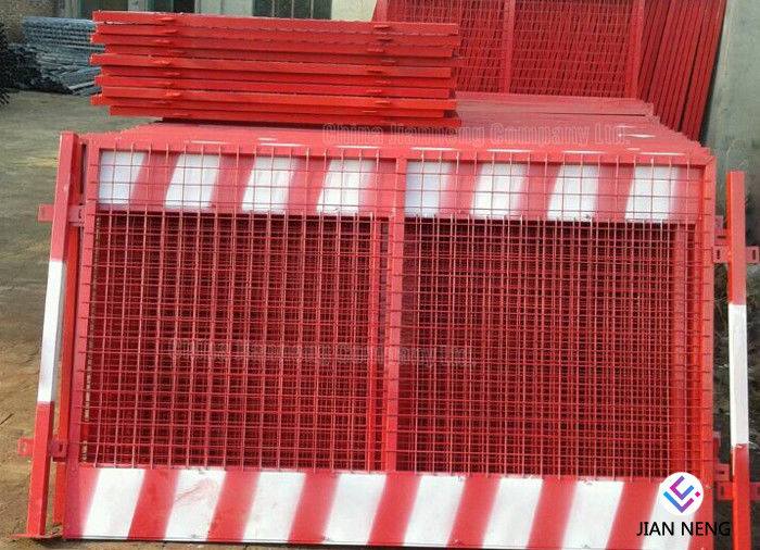 Perlindungan Tepi Sementara Pagar Pembatas Warna Merah Dan Putih Untuk Bangunan Situs Konstruksi