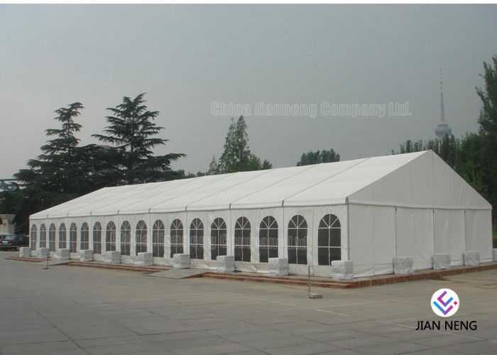 600 ~ 1000 Orang Tenda Bingkai Aluminium, Tenda Acara PVC Putih Dengan Pintu Kaca Sayap Ganda