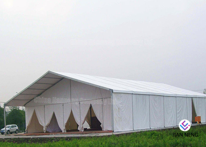 Tenda Acara Kustom Berukuran Berbeda Dengan Kain PVC Putih Untuk Pameran, Gudang